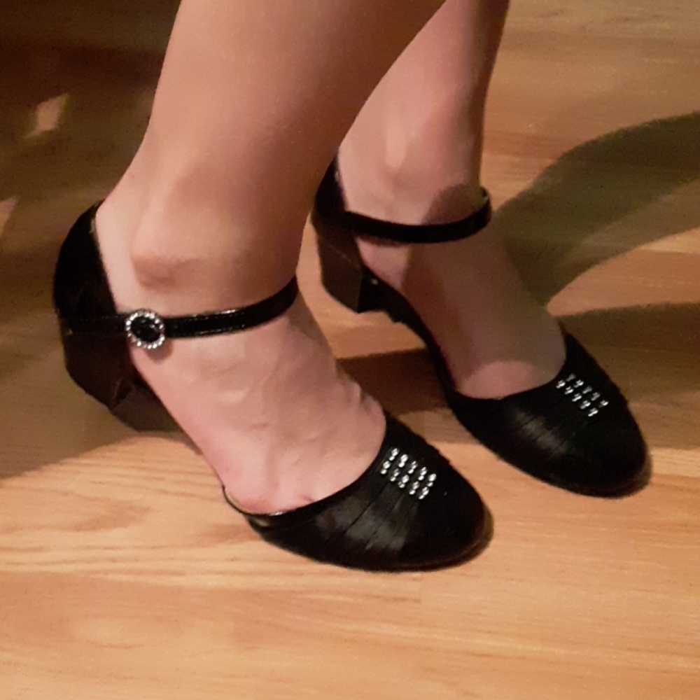 Low black chunky heels